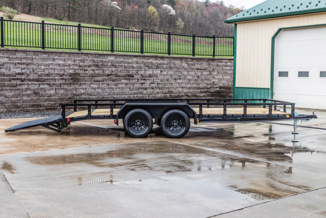 New PJ Trailers 18' Tandem Axle Utility (UL) - HD Mesh Gate