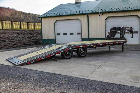 New Diamond C 30' FMAX210SS Gooseneck w/Hydraulic Dovetail