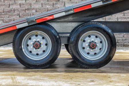 New Diamond C 24' Hydraulic Deckover Tilt (DET 210)