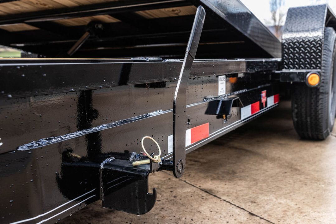 New PJ Trailers 20' Hydraulic Dampening Tilt (T6 14k)
