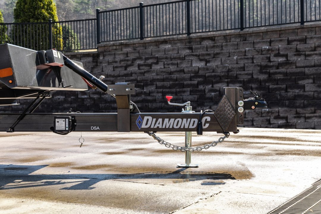 New Diamond C 12' Hydraulic Dampening Tilt (DSA 107)
