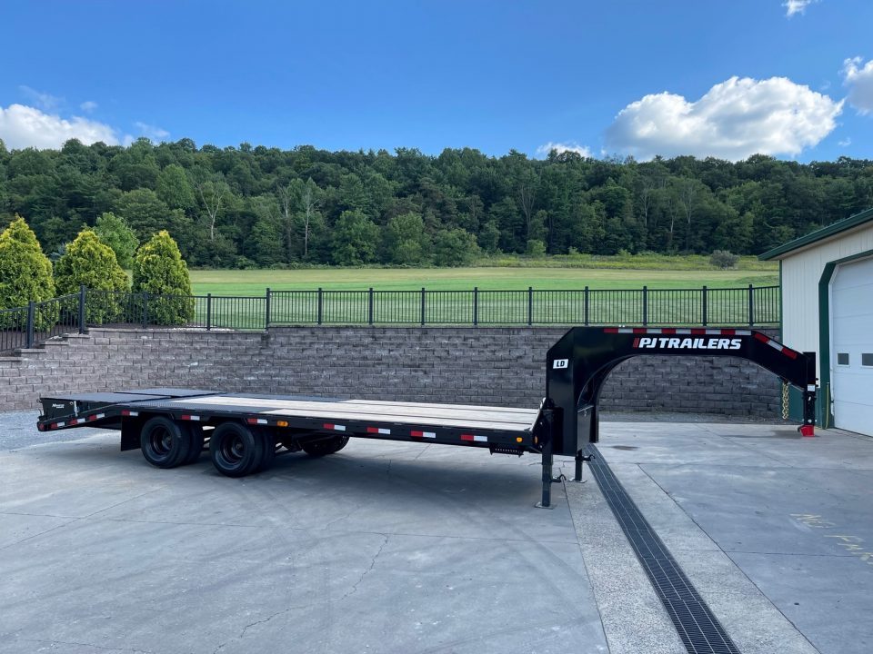 New PJ 25' Low-Pro Flatdeck with Duals (LD) - Monster Ramps
