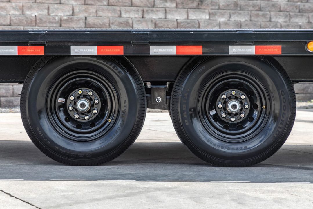 New PJ Trailers 24' I-Beam Deck Over with Monster Ramps (F8)