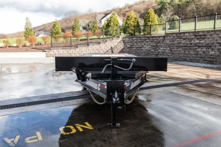 New Diamond C 24' I-Beam Deck Over with MAX Ramps (DEC208)