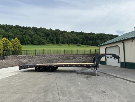 New Diamond C 30' FMAX210 Gooseneck w/Max Ramps