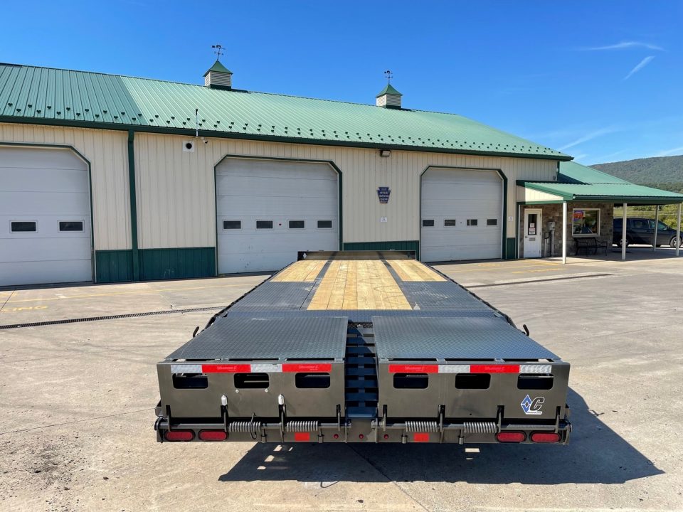New 2025 Diamond C Trailers PX212 Pintle Hitch w/ Duals 25' Equipment Trailer