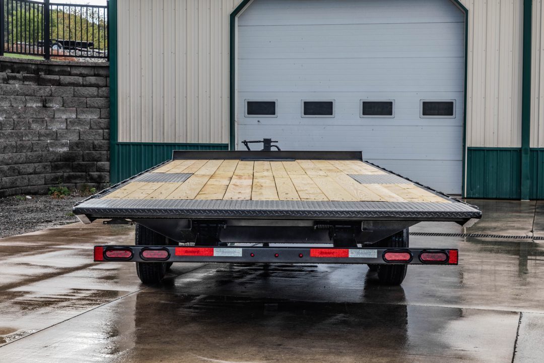 New Diamond C 24' Hydraulic Deckover Tilt (DET 210)