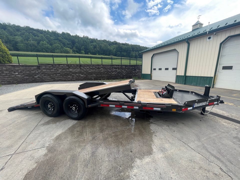 New Diamond C 22' Hydraulic Dampening Tilt (HDT207)