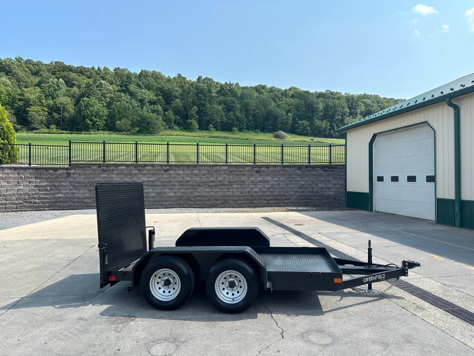 New Greenfield Trailers 10' Scissor Lift - Diamond Plate Floor