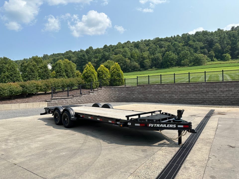 New PJ Trailers 22' Pro-Beam Equipment Trailer (EV)