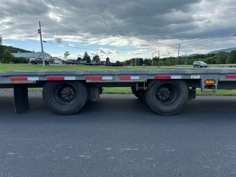Used 2020 Diamond C FMAX 40' Straight Deck Gooseneck - Air Ride Suspension