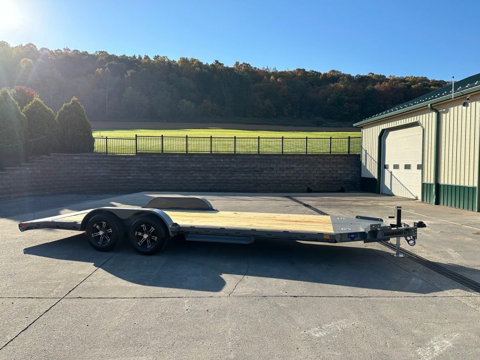 New 2025 Diamond C Trailers GTF206 with slide ins 20' Car Hauler
