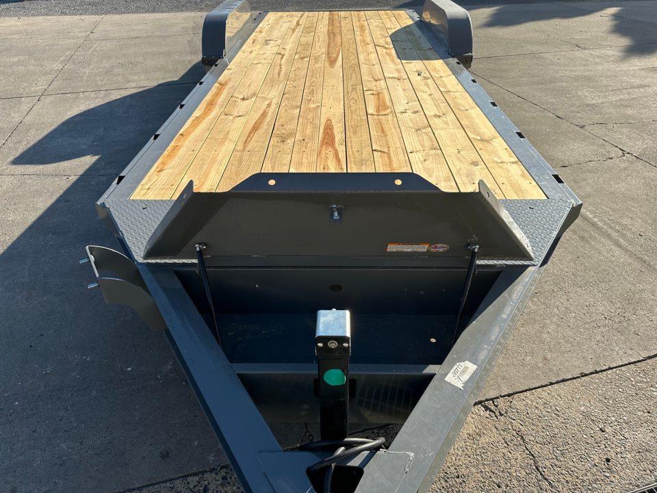 New 2025 Diamond C Trailers GTF206 with slide ins 20' Car Hauler