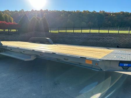 New 2025 Diamond C Trailers GTF206 with slide ins 20' Car Hauler