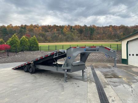 New 2026 Diamond C 24' DET207 Gooseneck Power Tiltdeck