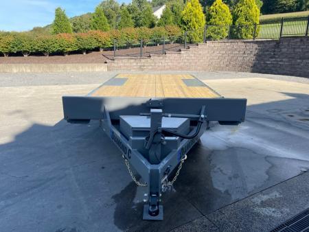 New Diamond C 16' Channel Deck Over with Slide in Ramps (GDD 206)
