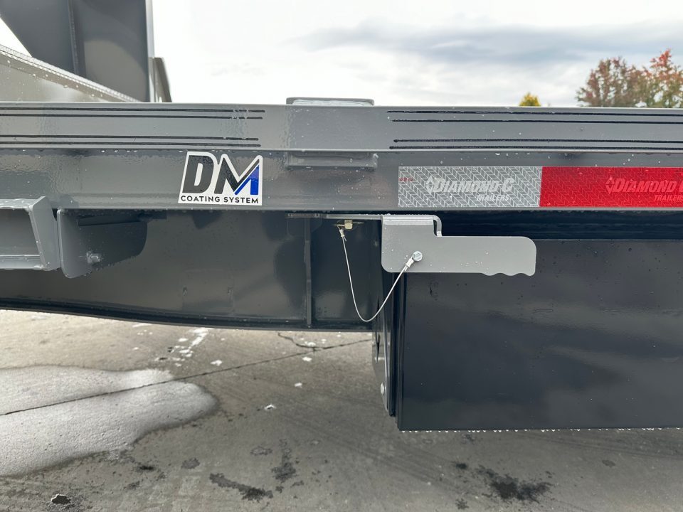 New 2026 Diamond C 24' DET207 Gooseneck Power Tiltdeck