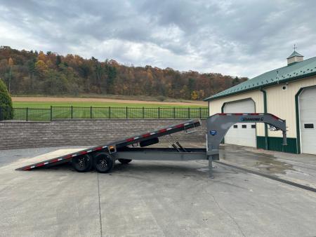New 2026 Diamond C 24' DET207 Gooseneck Power Tiltdeck