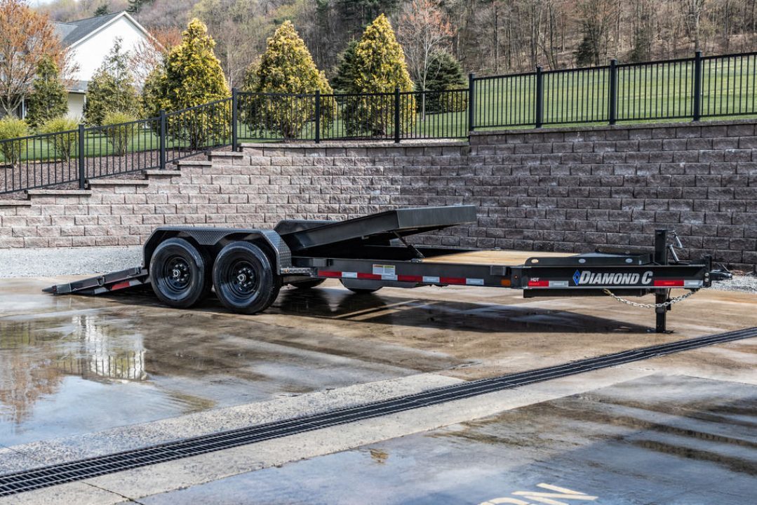 New Diamond C 20' Hydraulic Dampening Tilt (HDT207)