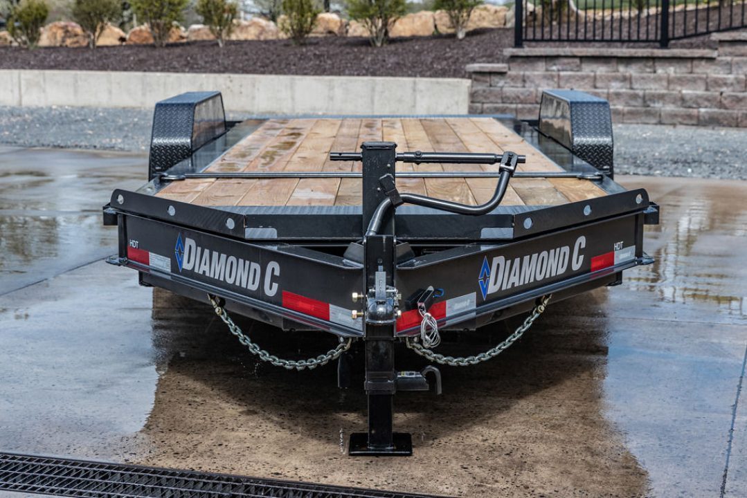 New Diamond C 20' Hydraulic Dampening Tilt (HDT207)