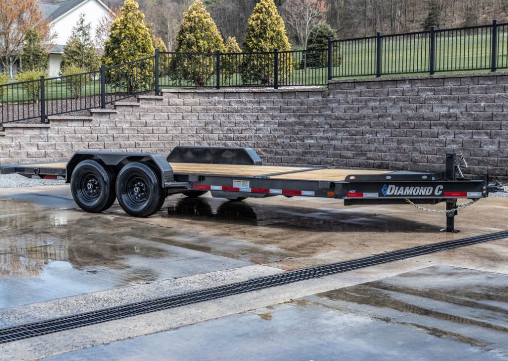 New Diamond C 20' Hydraulic Dampening Tilt (HDT207)