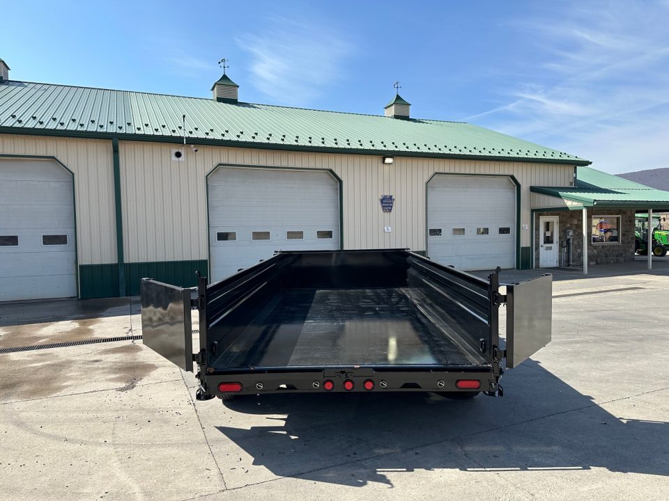 New PJ Trailers 14' Low-Pro Dump - 24" Sides (DL)