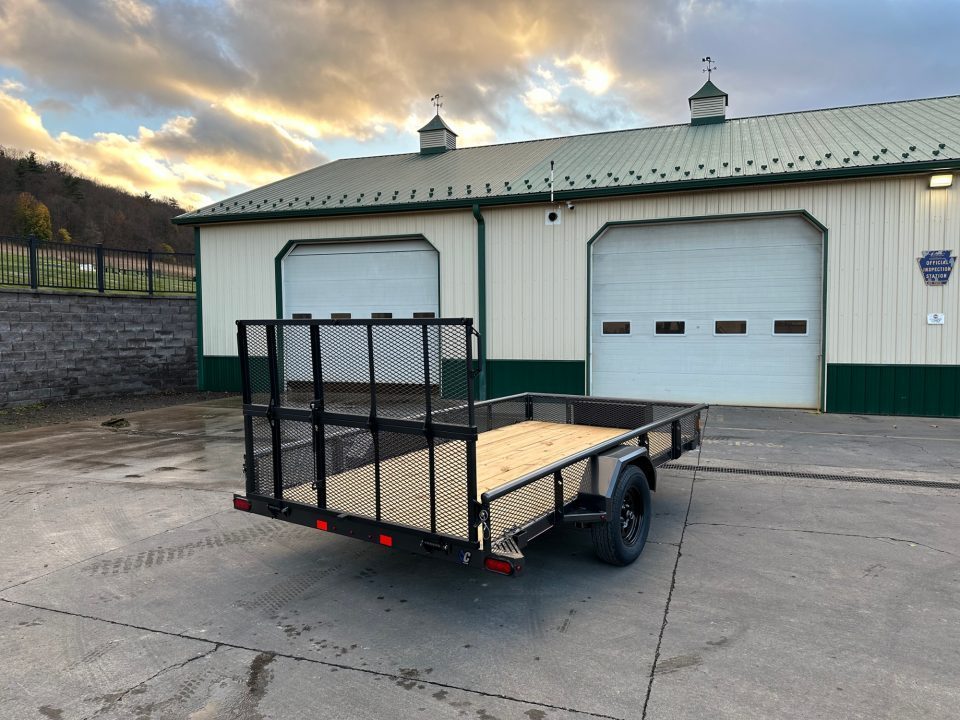 New Diamond C 12' Premium Single Axle Utility (PSA) - Mesh Sides