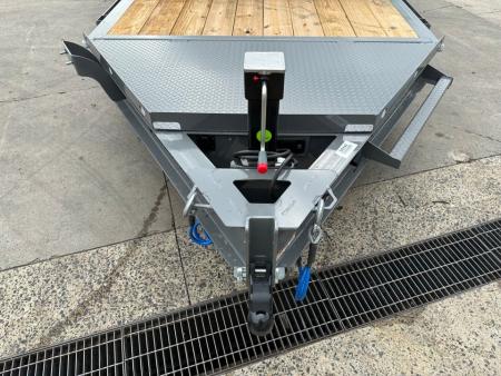 New Diamond C 20' Pro-Tilt PACESETTER Edition (HDT 207)
