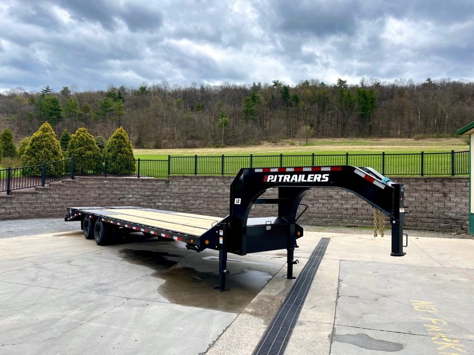 New PJ 30' Low-Pro Flatdeck with Duals (LD) - Monster Ramps