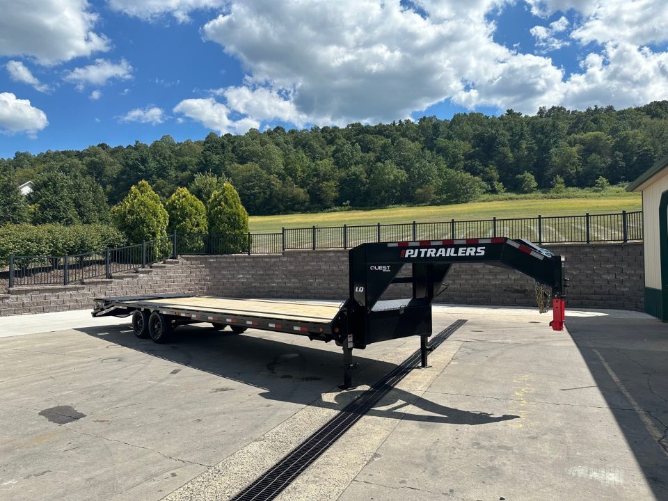 New PJ 30' Low-Pro Quest Series Gooseneck w/Monster Ramps