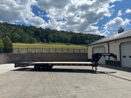 New PJ 30' Low-Pro Quest Series Gooseneck w/Monster Ramps