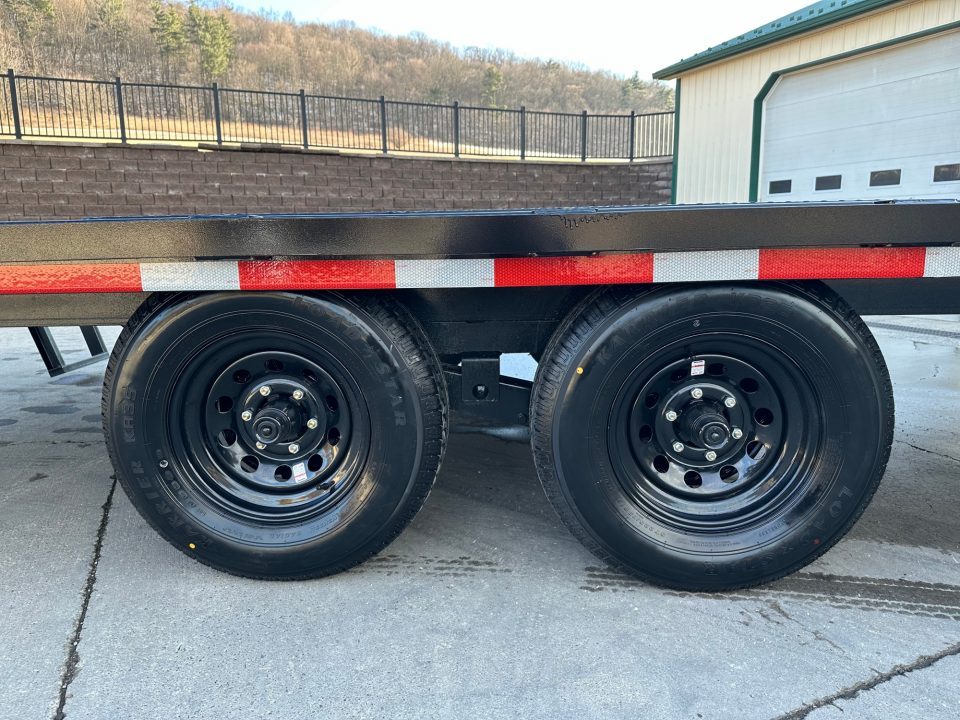 New Greenfield 20' Deckover Equipment Trailer - 10K
