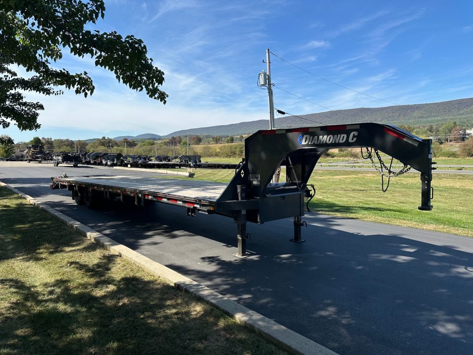Used 2024 Diamond C 40' FMAX212 Gooseneck w/Max Ramps