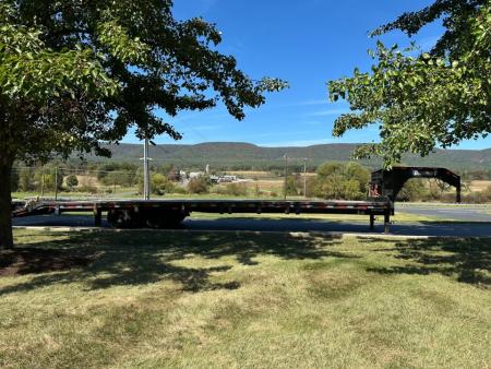 Used 2024 Diamond C 40' FMAX212 Gooseneck w/Max Ramps