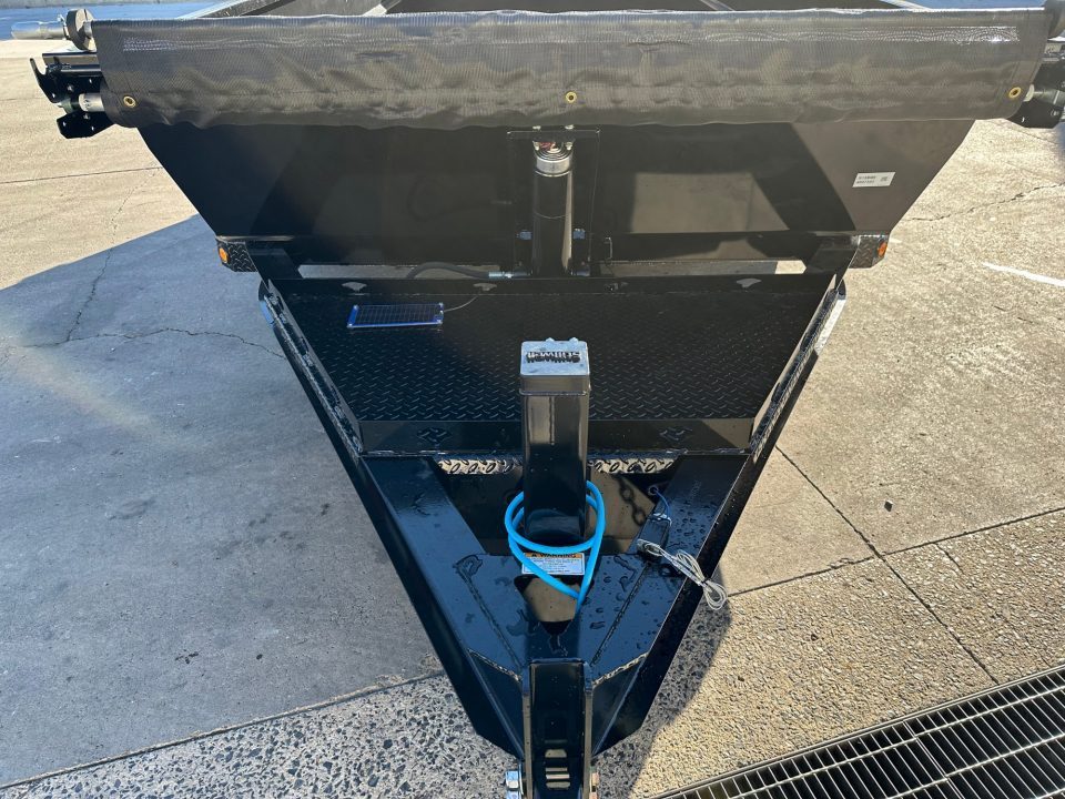 New PJ Trailers 14' Low-Pro Telescopic Dump (DT) - VOYAGER Package