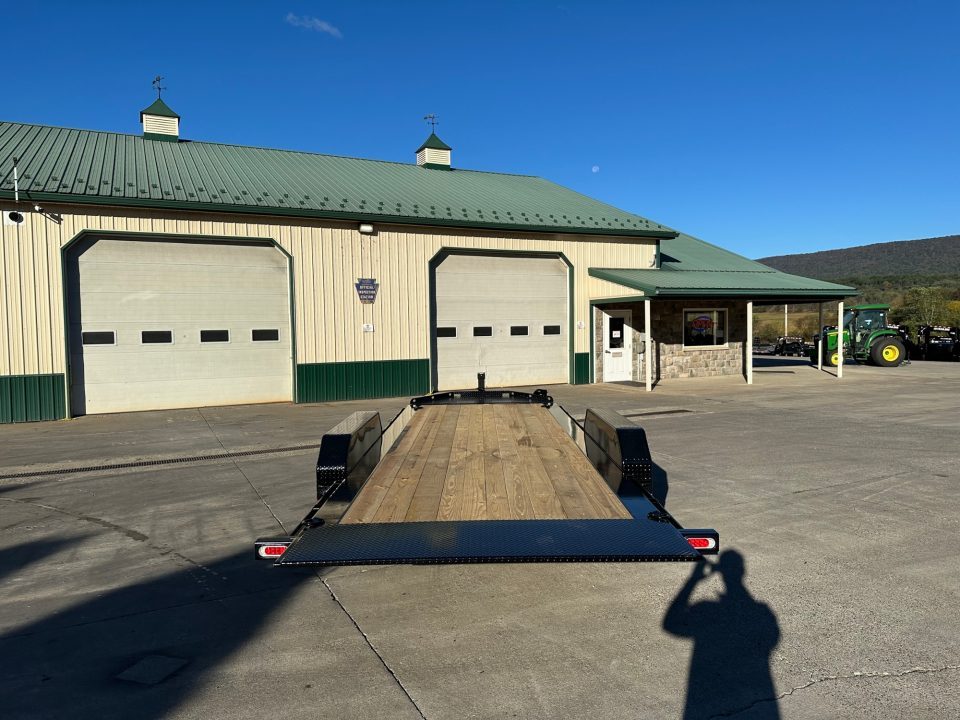 New Diamond C 20' Hydraulic Dampening Tilt (HDT 207)