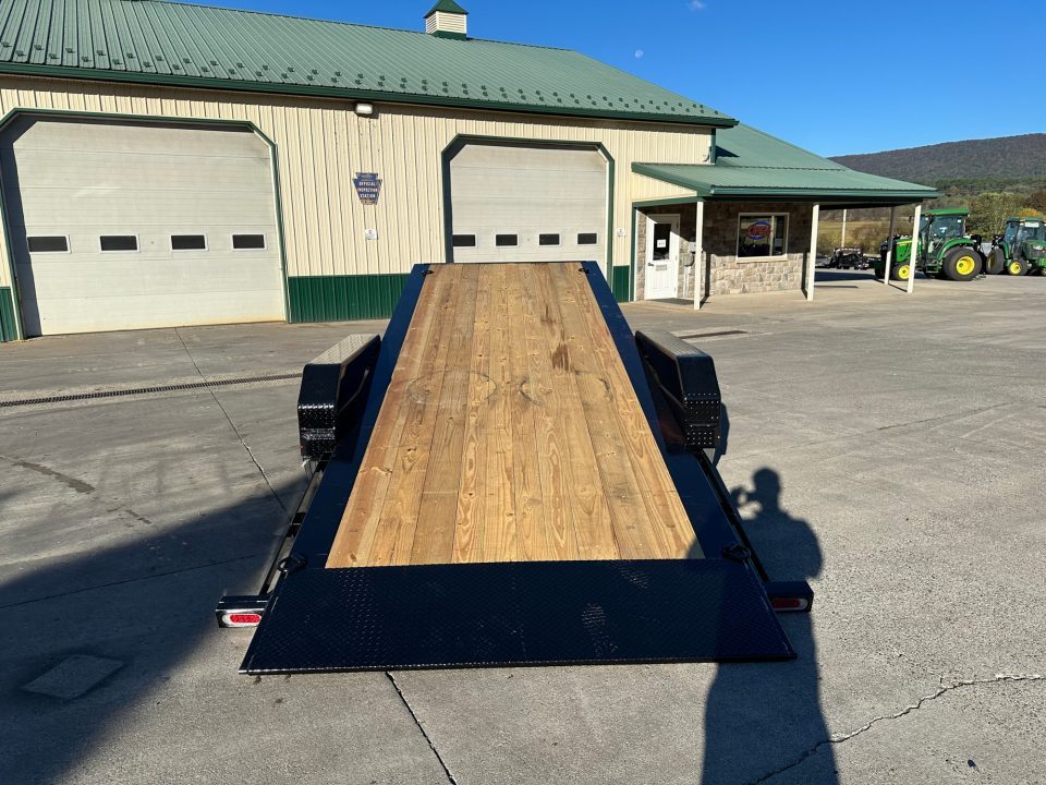 New Diamond C 20' Hydraulic Dampening Tilt (HDT 207)