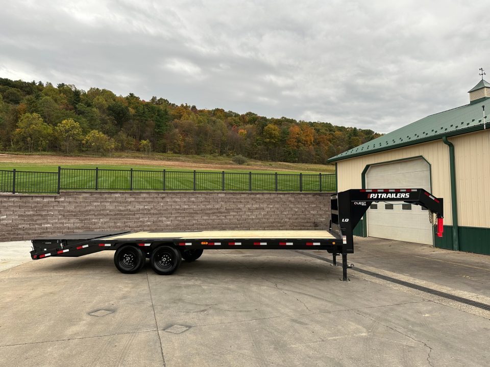 New PJ 25' Low-Pro Quest Series Gooseneck w/Monster Ramps