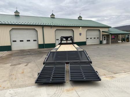 New PJ 25' Low-Pro Quest Series Gooseneck w/Monster Ramps