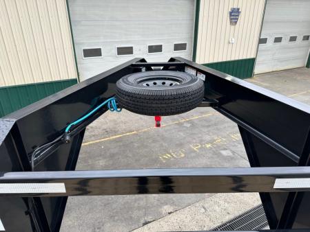 New PJ 25' Low-Pro Quest Series Gooseneck w/Monster Ramps