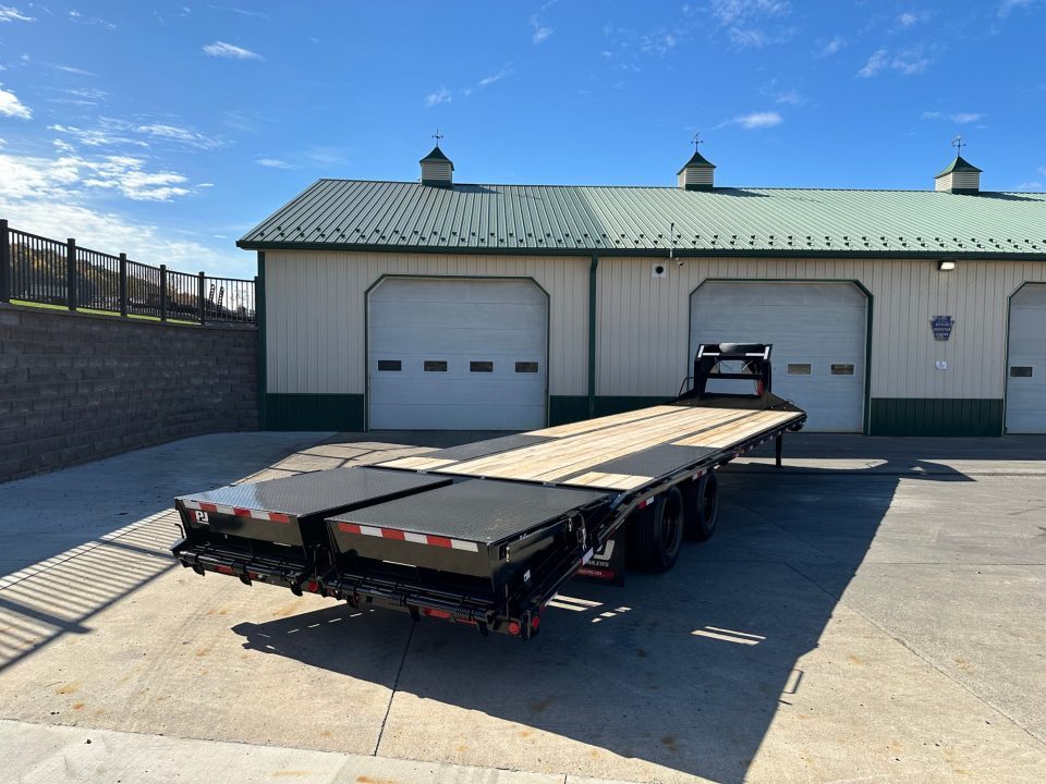 New PJ 32' Low-Pro Flatdeck with Duals (LD) - Monster Ramps
