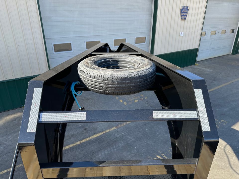 New PJ 32' Low-Pro Flatdeck with Duals (LD) - Monster Ramps