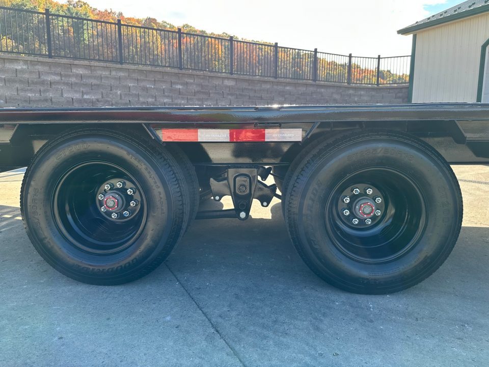 New PJ 32' Low-Pro Flatdeck with Duals (LD) - Monster Ramps