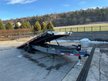 New Diamond C 24' Deckover Tilt (DET208)