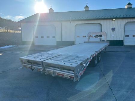 Used 2019 EBY Trailers GN16K Gooseneck w/Max Ramps & Winch
