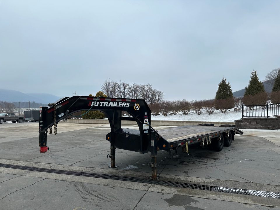 Used 2023 PJ Trailers LD Flatbed Trailer