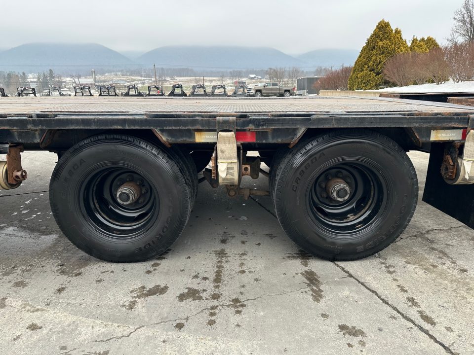 Used 2023 PJ Trailers LD Flatbed Trailer