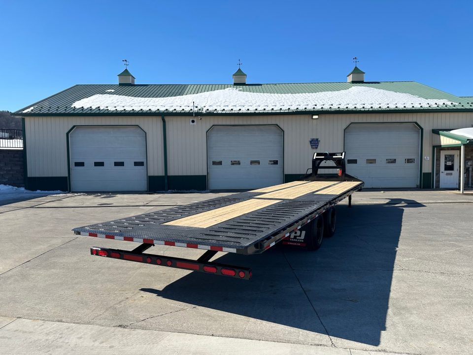 New PJ 32' Voyager Hydraulic Dovetail Gooseneck (LY)