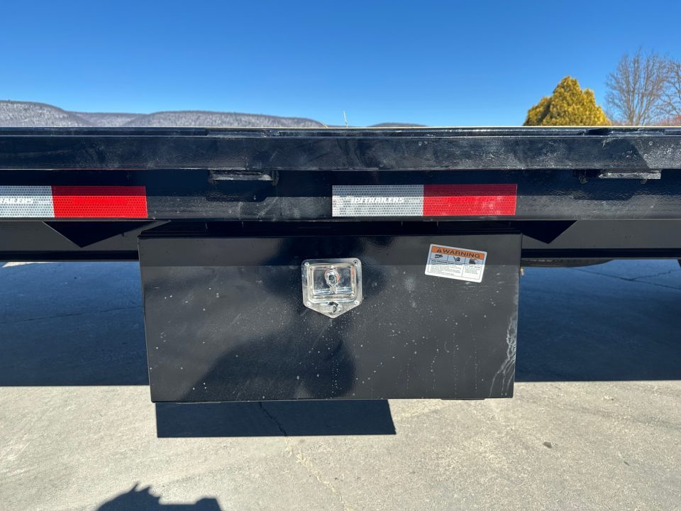 New PJ 32' Voyager Hydraulic Dovetail Gooseneck (LY)