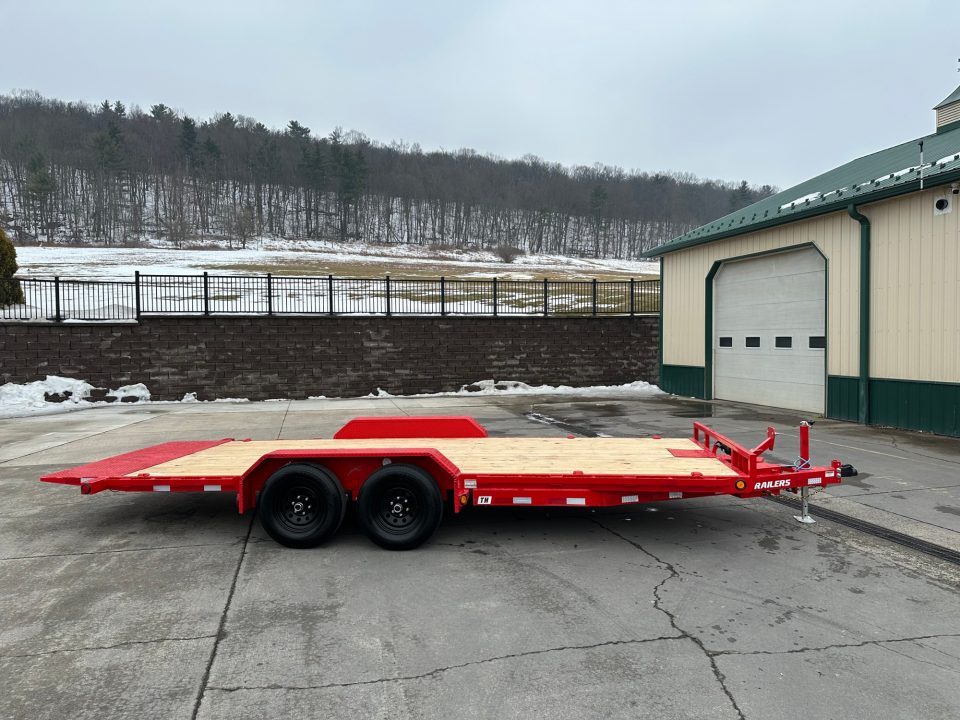 New PJ Trailers 20' Hydraulic Quick Tilt 20'